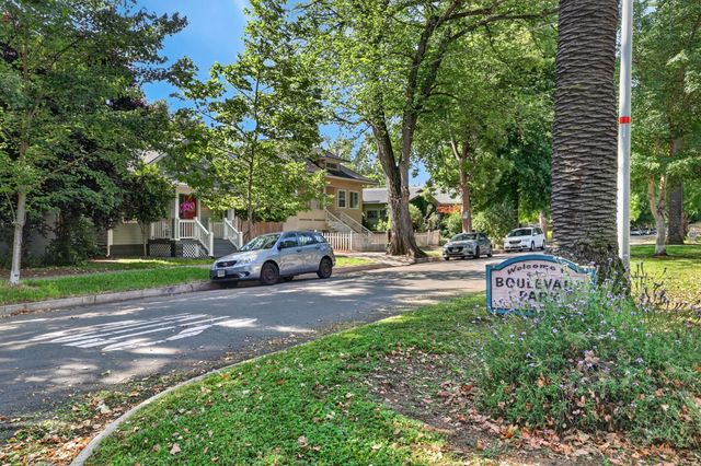 305 21st St, Sacramento, CA 95811
