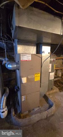 2619 E HAGERT ST, Philadelphia, PA 19125