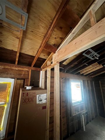 547 Taylor Avenue, East Patchogue, NY 11772