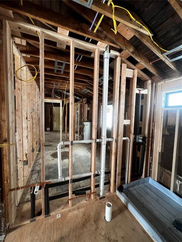 547 Taylor Avenue, East Patchogue, NY 11772