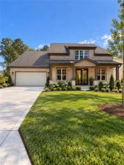 5230 Heirloom Overlook, Cumming, GA 30040