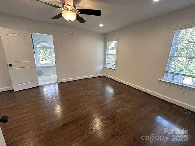 7117 Woodstream Drive, Charlotte, NC 28210