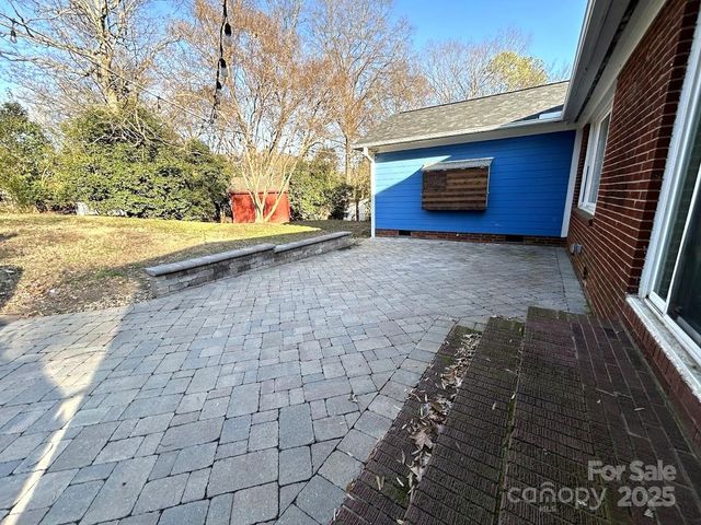 7117 Woodstream Drive, Charlotte, NC 28210