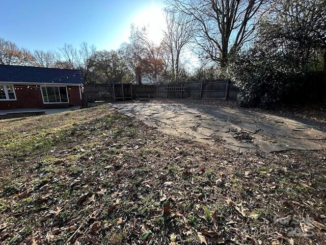 7117 Woodstream Drive, Charlotte, NC 28210