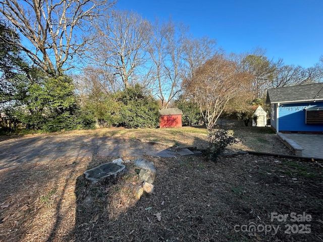 7117 Woodstream Drive, Charlotte, NC 28210