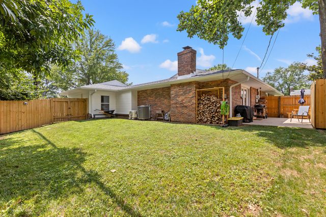 403 Westerfield Way, Lexington, KY 40503