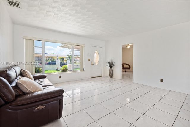 2055 NW 132nd St, Miami, FL 33167