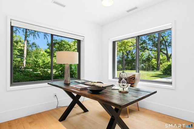 10 Dragonwood Lane, Weston, CT 06883