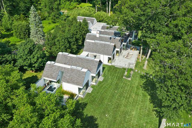 10 Dragonwood Lane, Weston, CT 06883