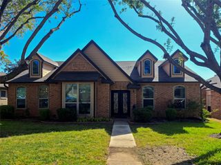 2126 Fawn Ridge Trail, Carrollton, TX 75010