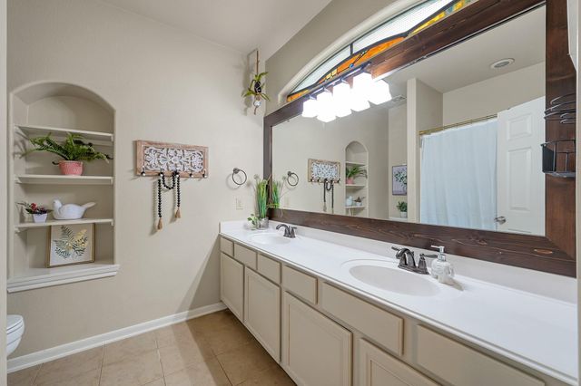 208 Summer Pine Court, Conroe, TX 77304