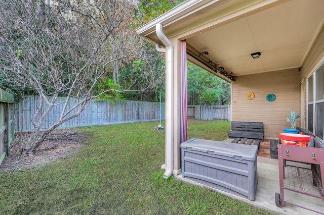 208 Summer Pine Court, Conroe, TX 77304