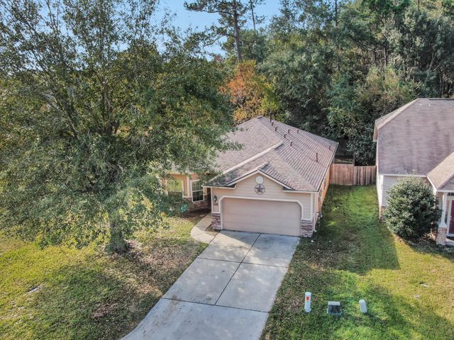 208 Summer Pine Court, Conroe, TX 77304