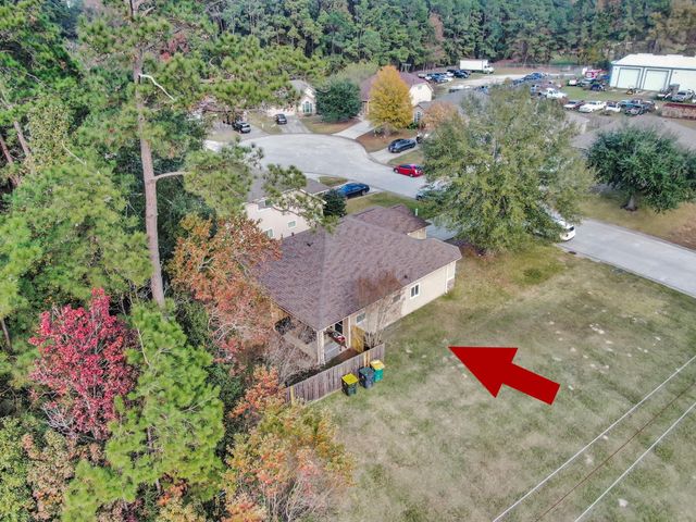 208 Summer Pine Court, Conroe, TX 77304