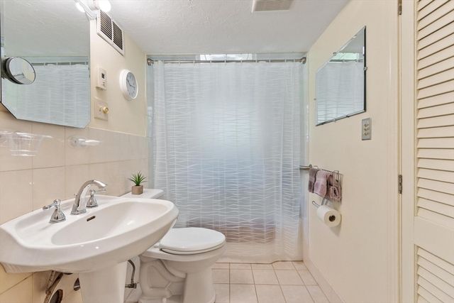 136 Fairbanks St, West Boylston, MA 01583