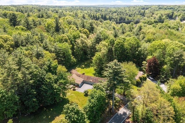 136 Fairbanks St, West Boylston, MA 01583