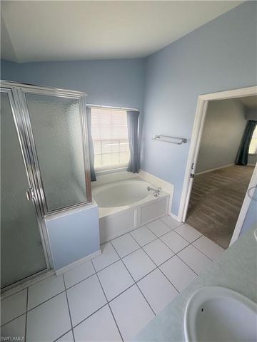 1415 SW 29th TER, Cape Coral, FL 33914