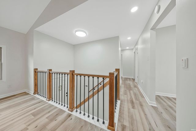 7255 Oakdale Drive, Newburgh, IN 47630