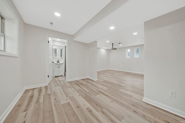 7255 Oakdale Drive, Newburgh, IN 47630