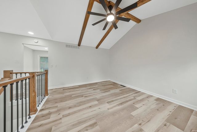 7255 Oakdale Drive, Newburgh, IN 47630