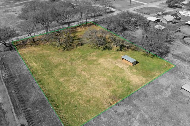 700 Gilliland Road, Springtown, TX 76082