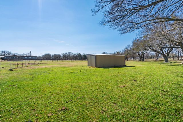 700 Gilliland Road, Springtown, TX 76082