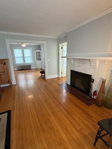 16 Fenimore Blvd, Springfield, MA 01108