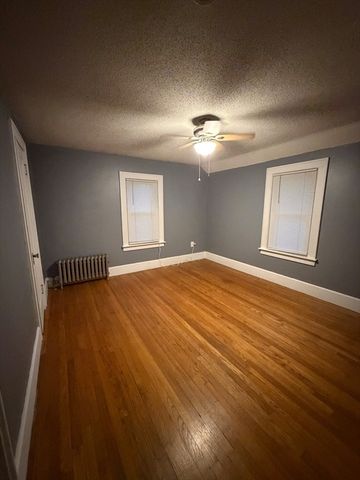 16 Fenimore Blvd, Springfield, MA 01108