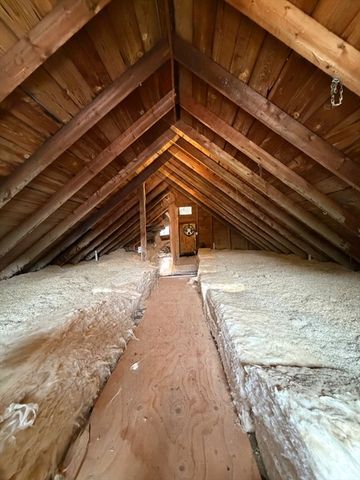 16 Fenimore Blvd, Springfield, MA 01108