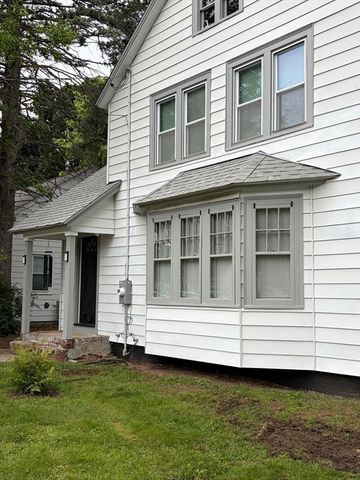 16 Fenimore Blvd, Springfield, MA 01108