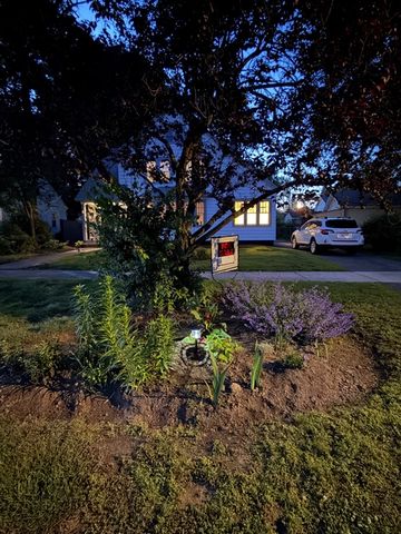 16 Fenimore Blvd, Springfield, MA 01108