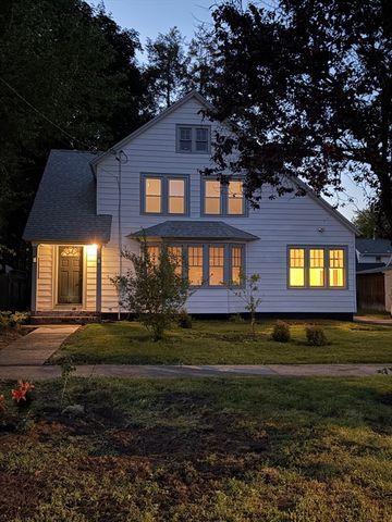 16 Fenimore Blvd, Springfield, MA 01108