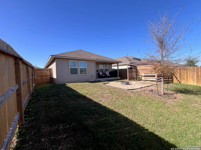 4414 Lake Ritter, St Hedwig, TX 78152