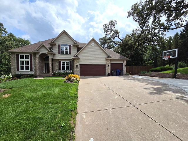 6809 RIDGES Court, Bettendorf, IA 52722