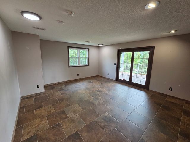 6809 RIDGES Court, Bettendorf, IA 52722