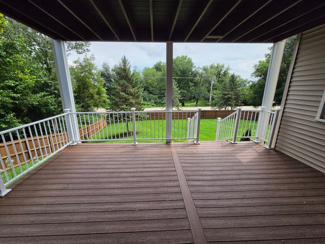 6809 RIDGES Court, Bettendorf, IA 52722