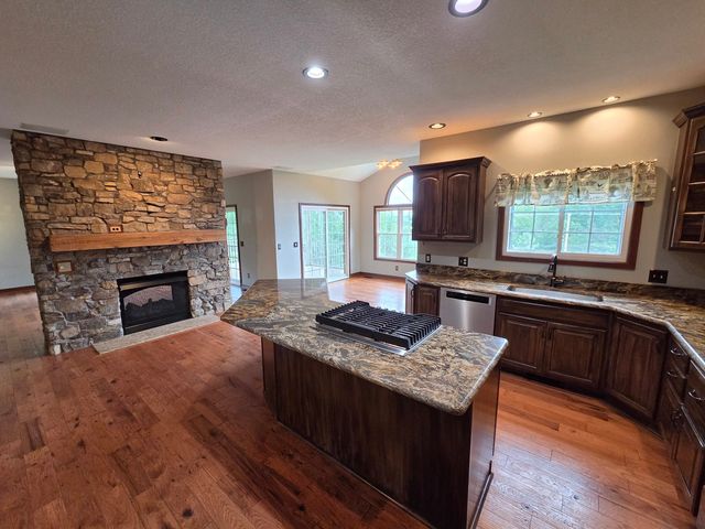 6809 RIDGES Court, Bettendorf, IA 52722