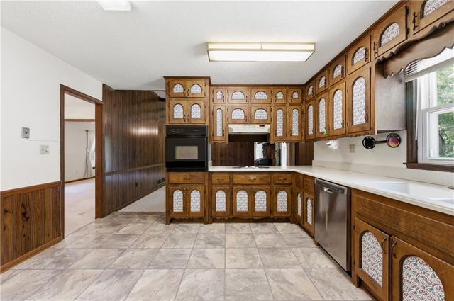 751 Oakley Drive NW, Marietta, GA 30064