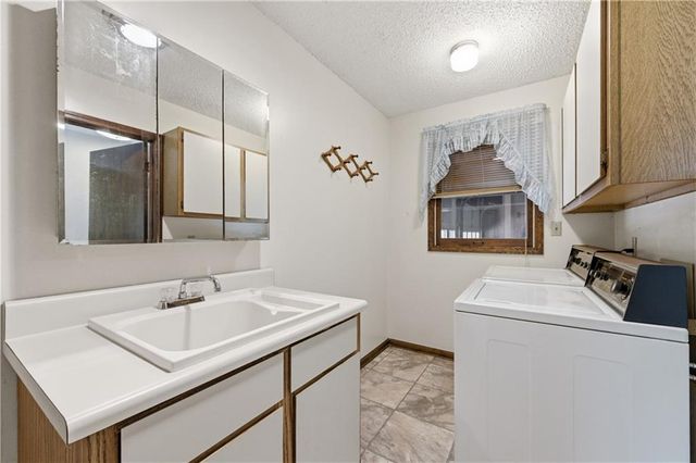 751 Oakley Drive NW, Marietta, GA 30064