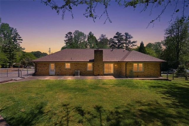 751 Oakley Drive NW, Marietta, GA 30064