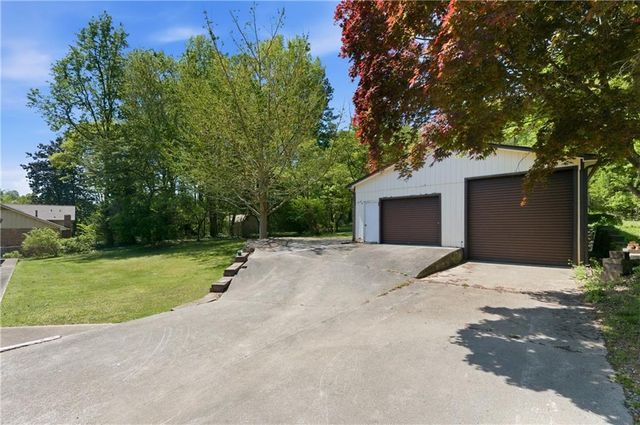 751 Oakley Drive NW, Marietta, GA 30064