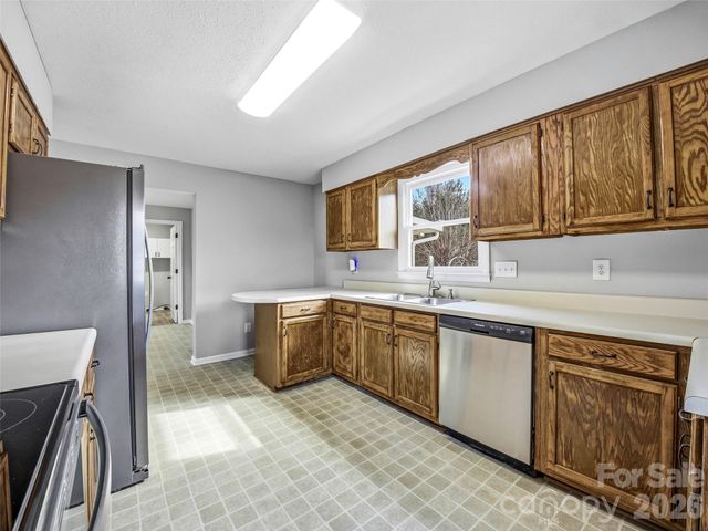 428 Jackson Road, Fletcher, NC 28732