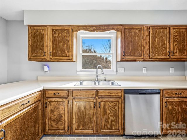 428 Jackson Road, Fletcher, NC 28732