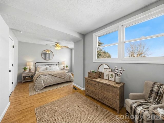 428 Jackson Road, Fletcher, NC 28732