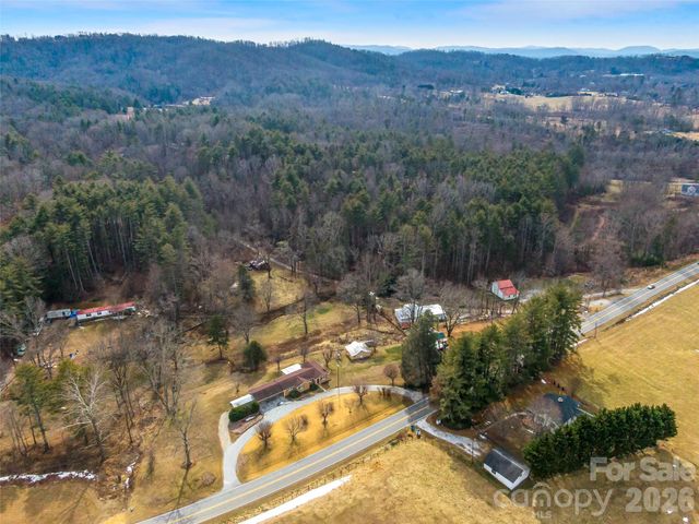 428 Jackson Road, Fletcher, NC 28732