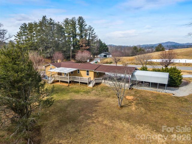 428 Jackson Road, Fletcher, NC 28732