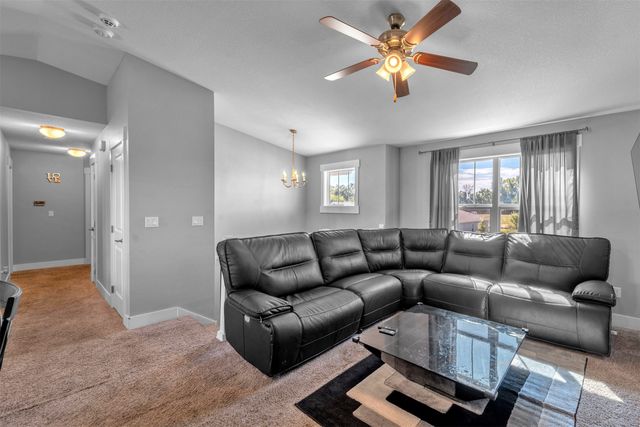 2202 Sunflower Street, Perry, IA 50220