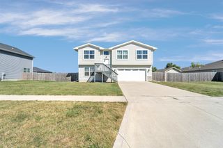 2202 Sunflower Street, Perry, IA 50220