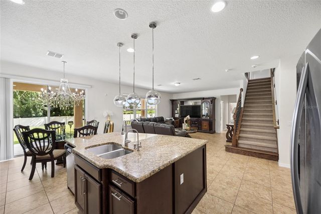 3899 MT VERNON WAY, Kissimmee, FL 34741