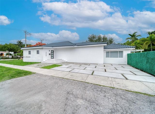 2298 SW 16th Ave, Miami, FL 33145